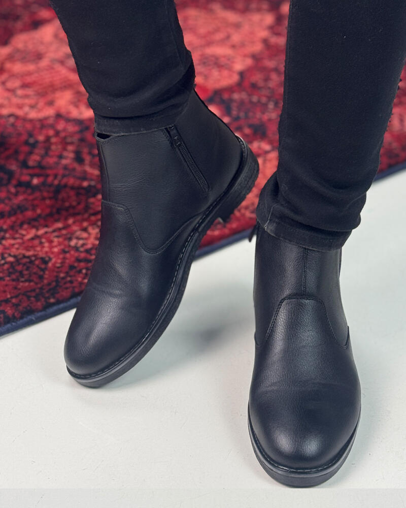 مشکی چرم فلوتر